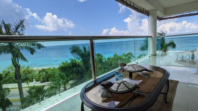 Exclusive 3-bedroom Oceanfront Condo in Cozumel