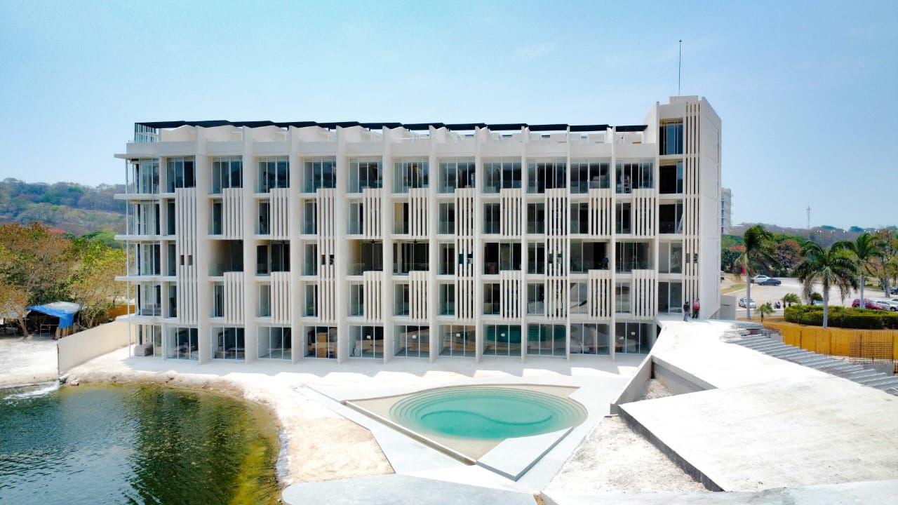 2 bedroom condo in Campeche Country Club