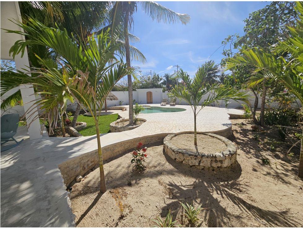 Magnificent Three-Bedroom House in Chelem, Yucatán