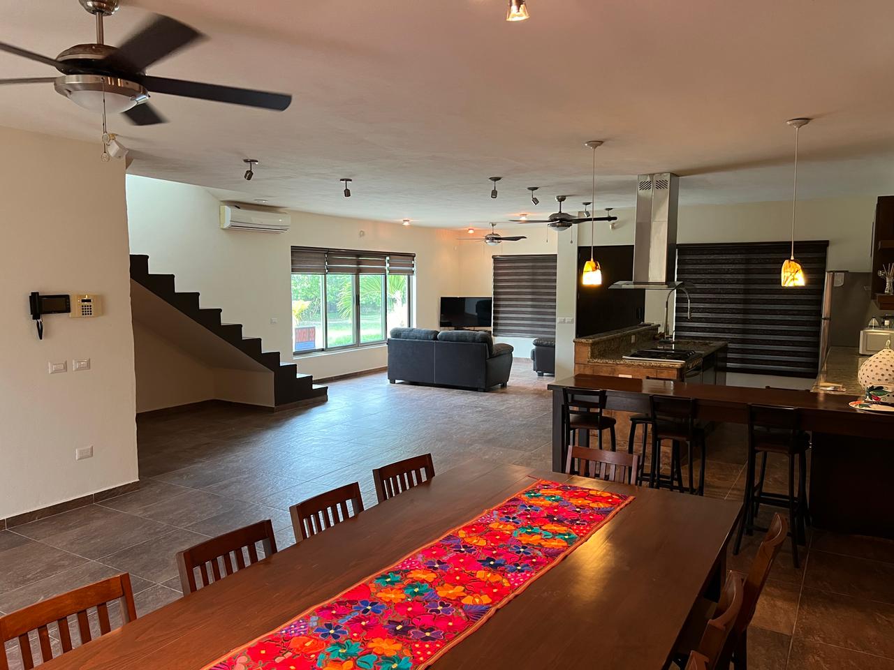 43424 Spacious 4-Bedroom Property with 24/7 Security in  - Home
