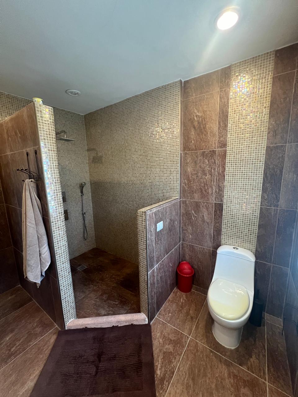 Spacious 4-Bedroom Property with 24/7 Security in Cancun
