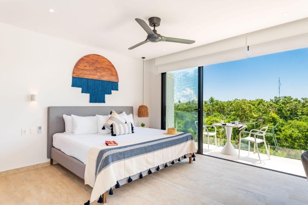 43630  Penthouse Studio For Sale, La Veleta,  - Condo