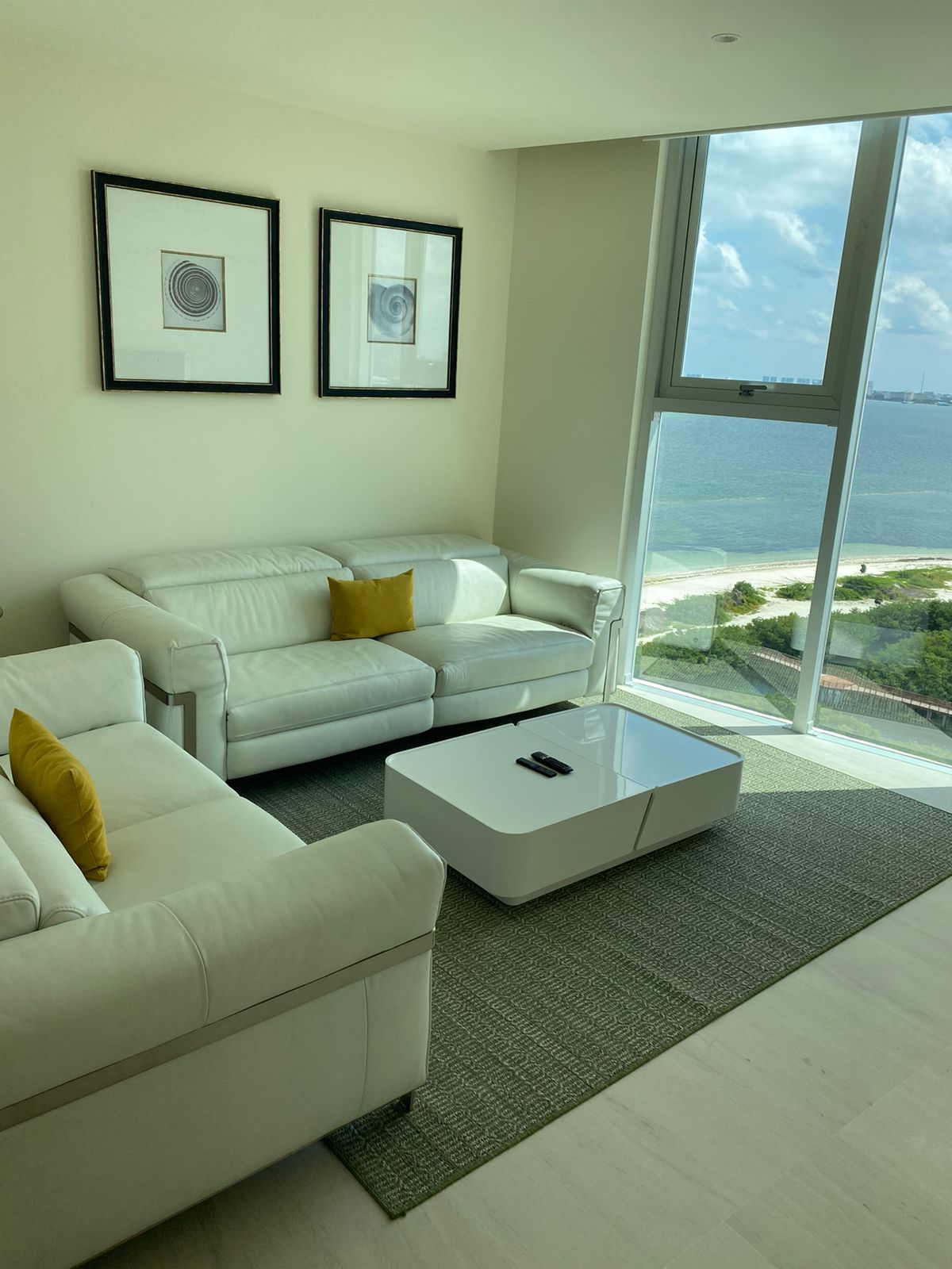 Departamento de tres habitaciones a la venta en Cancún