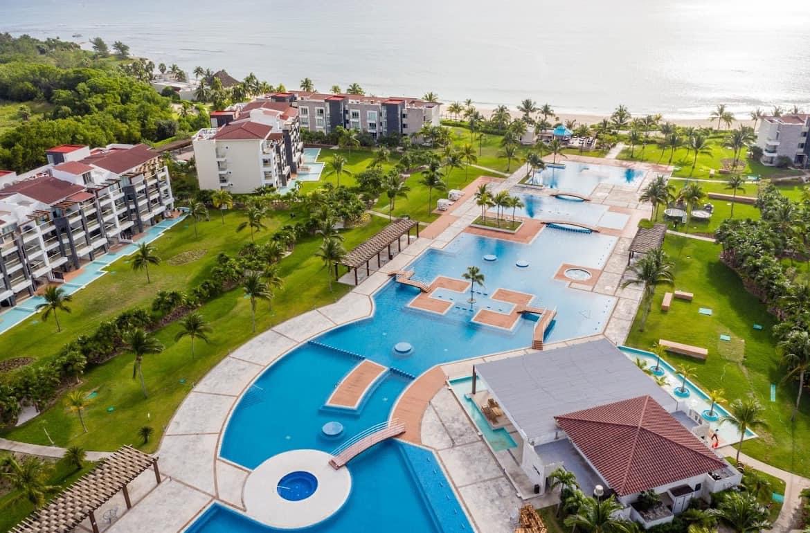 4 bedroom condo for sale in Corasol