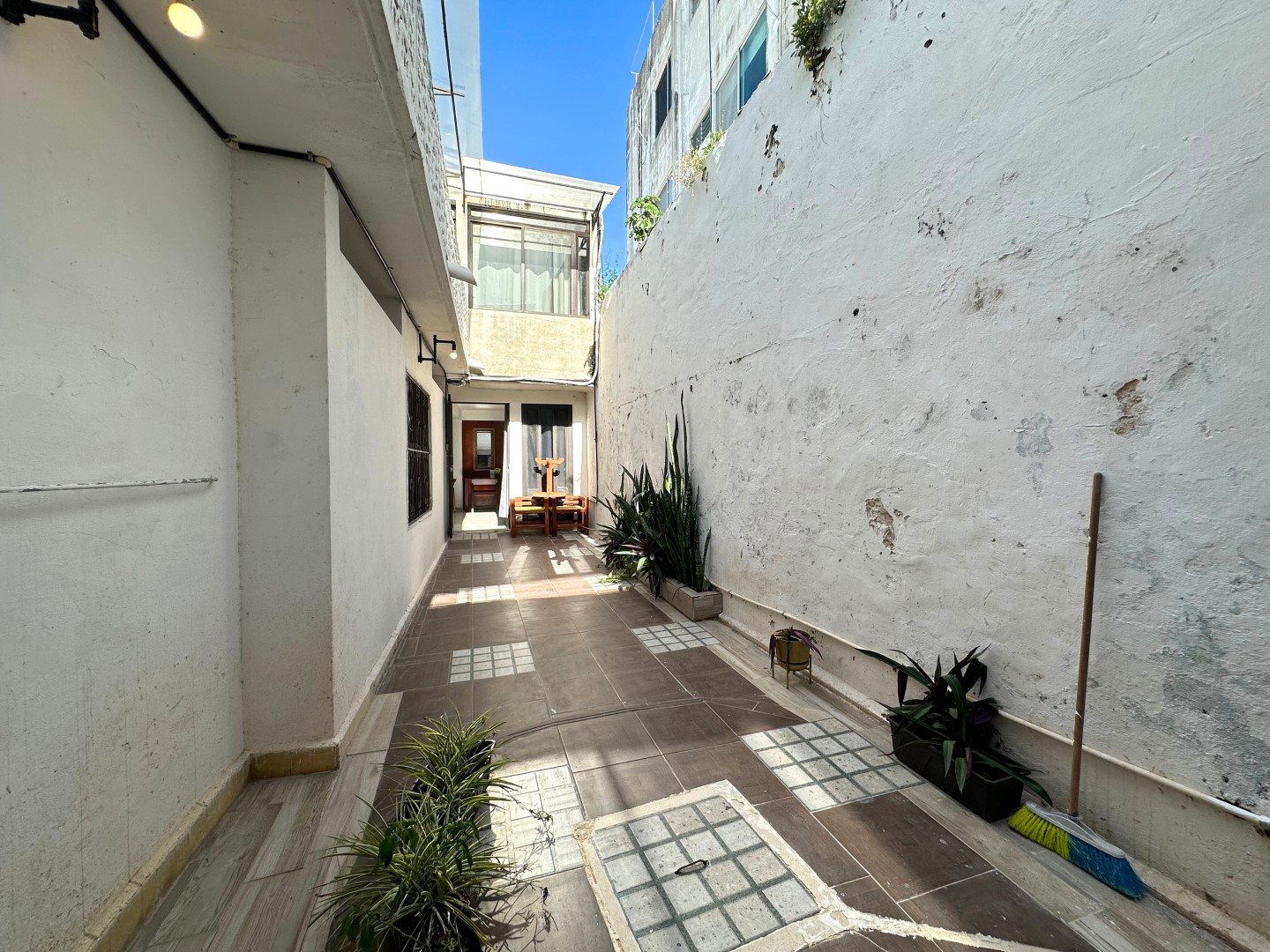 Remodeled Colonial House with 6 Bedrooms in Campeche