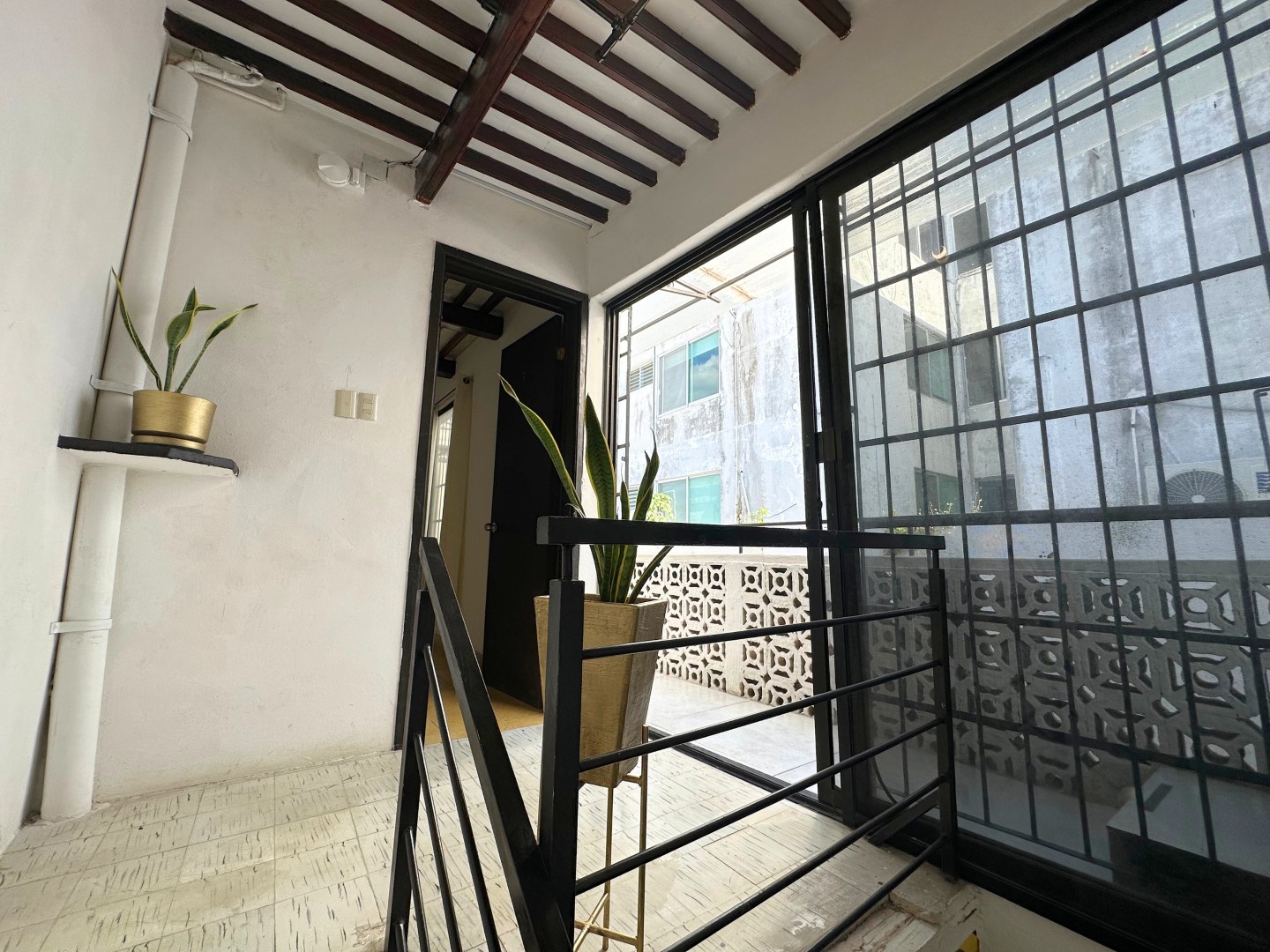 Remodeled Colonial House with 6 Bedrooms in Campeche