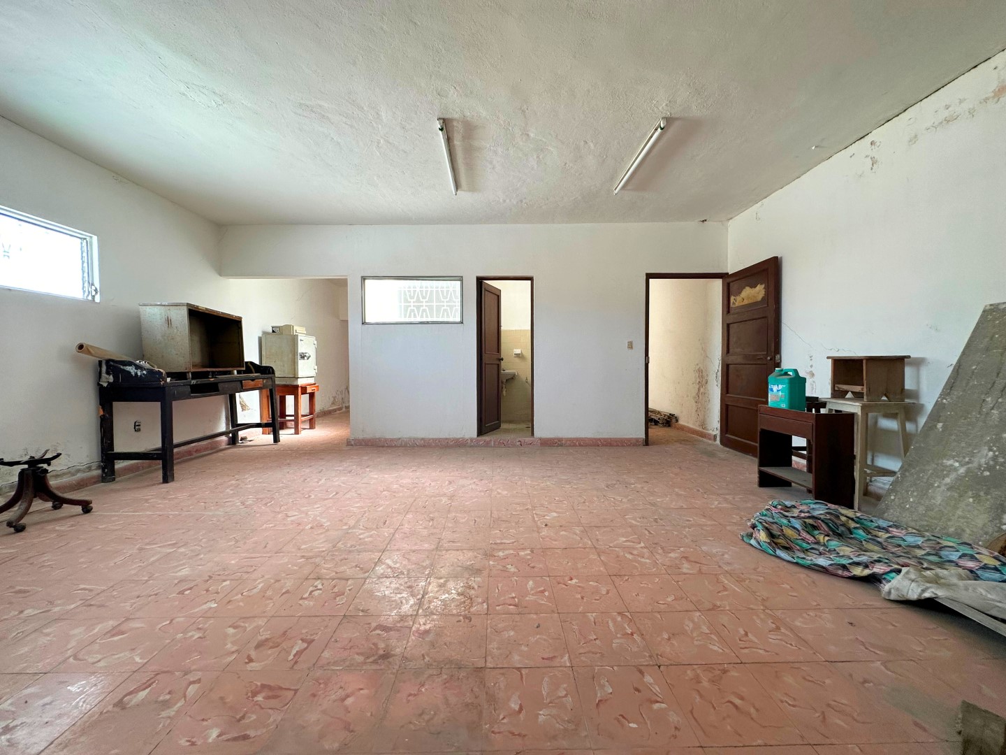 Two-Story Commercial Space in the Historic Center of Campeche