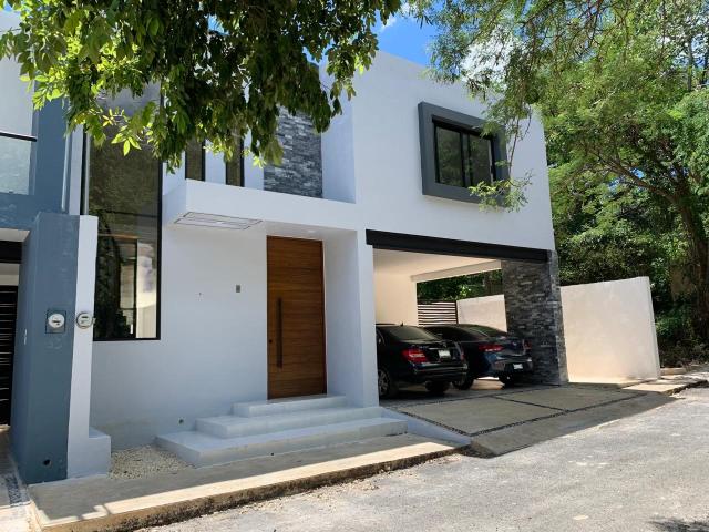 4-Bedroom Home with Luxury Finishes in Campeche