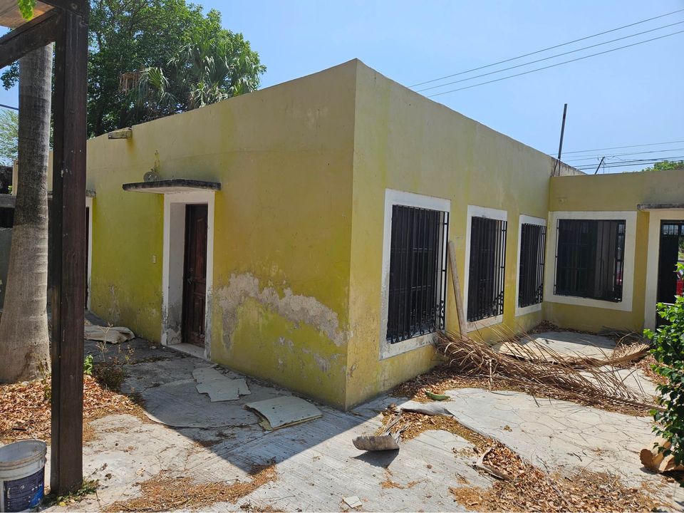 44948 Spacious Three-Bedroom House with a Large  - Home