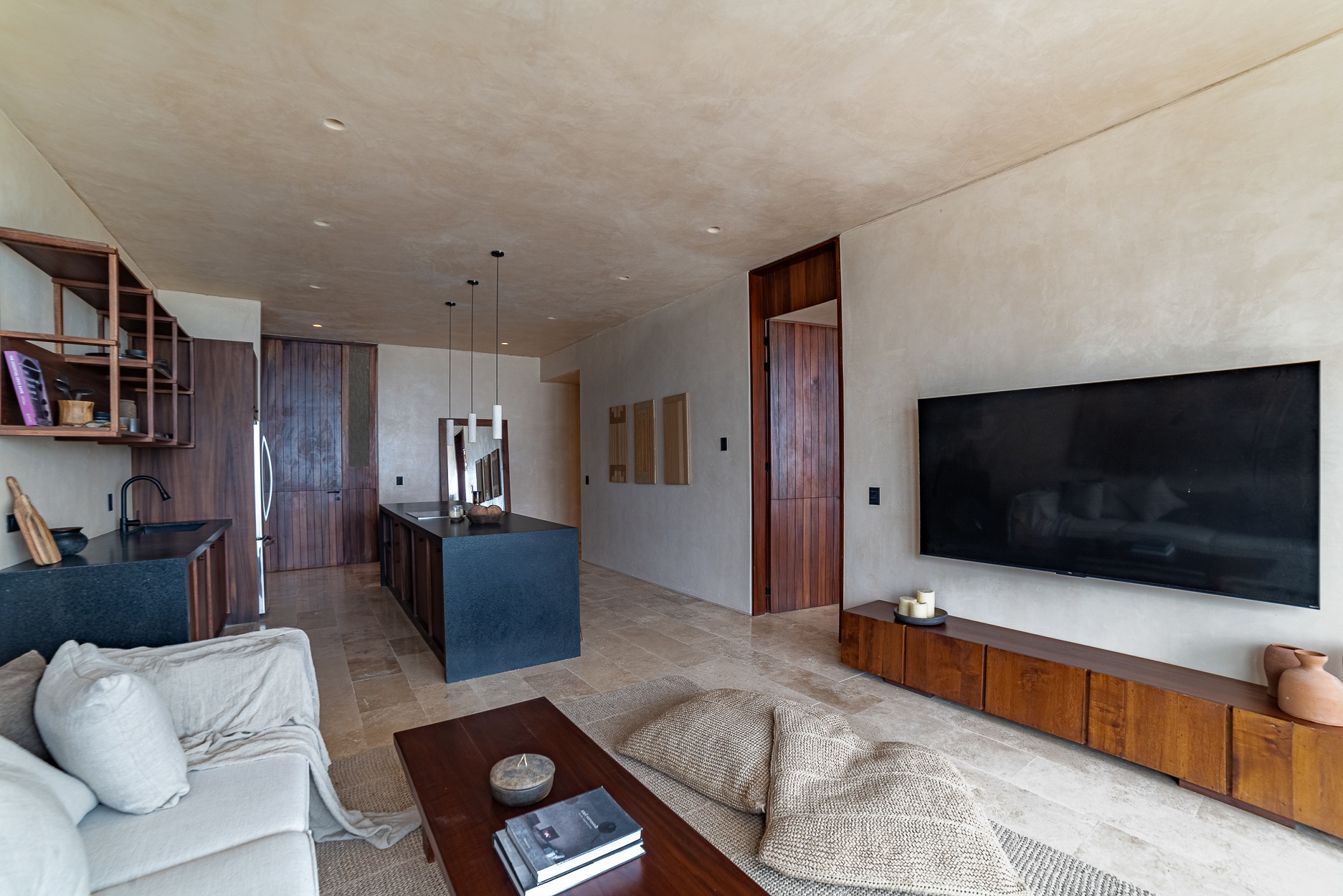 1 bedroom condo with beautiful views.