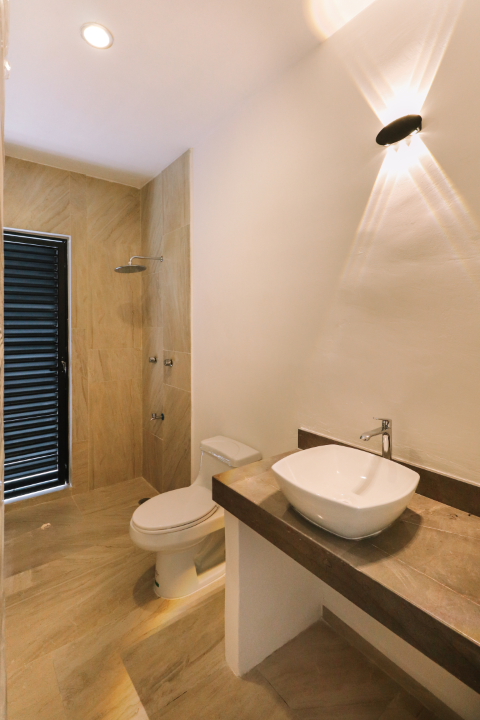 Beautiful house with a double-height living room, 3 bed and pool