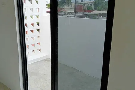 Spacious two-story property with 4 bedrooms in Mérida