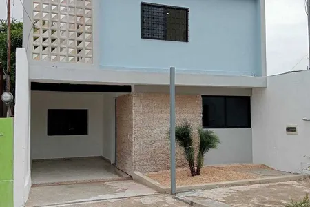 45860 Spacious two-story property with 4 bedrooms in  - Home