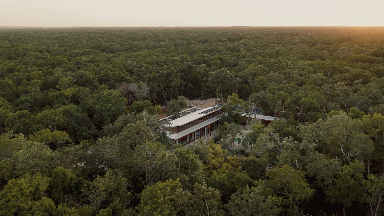 4 bedroom house in Region 8.