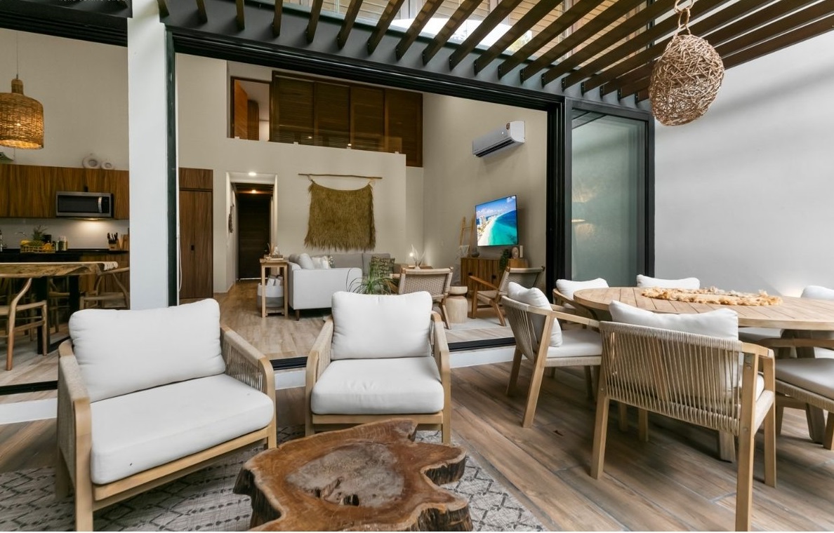 Incredible 4 bedroom condo in Playacar II