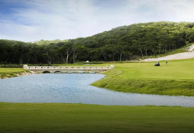 Luxury Residential Lot in Campeche Country Club