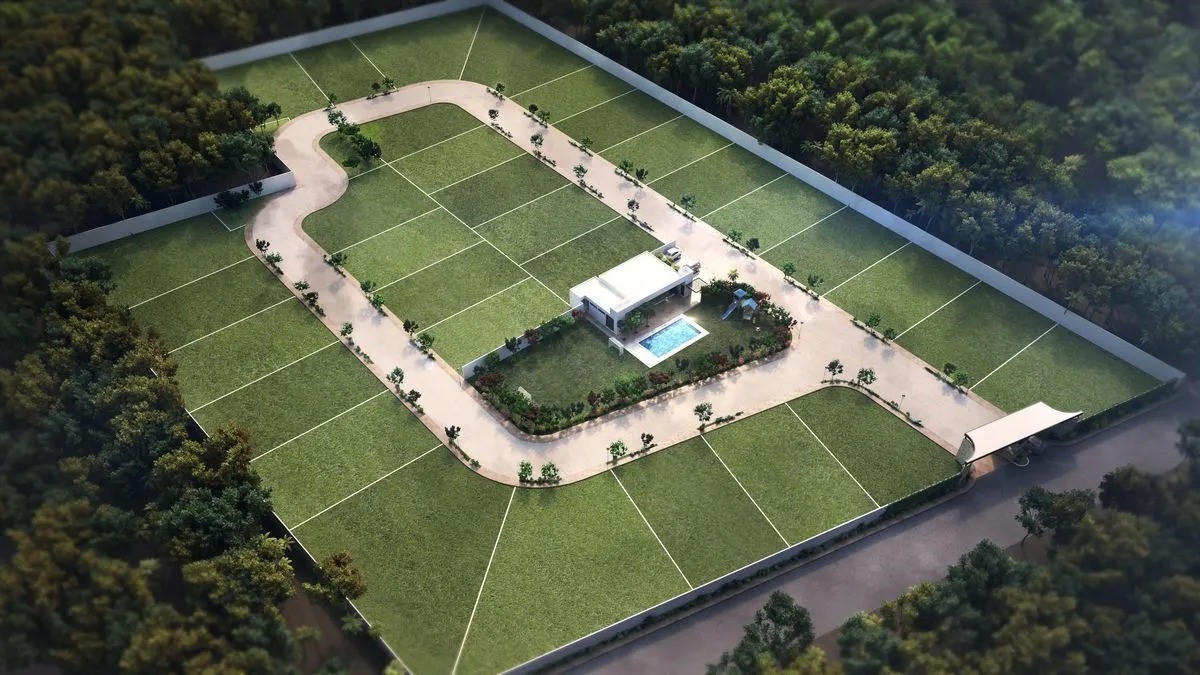 Spacious lot in Temozón Norte, Mérida with amenities