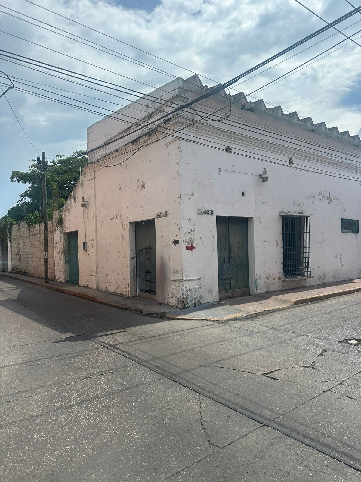 47325 Corner Property in Ciudad del Carmen,  - Commercial