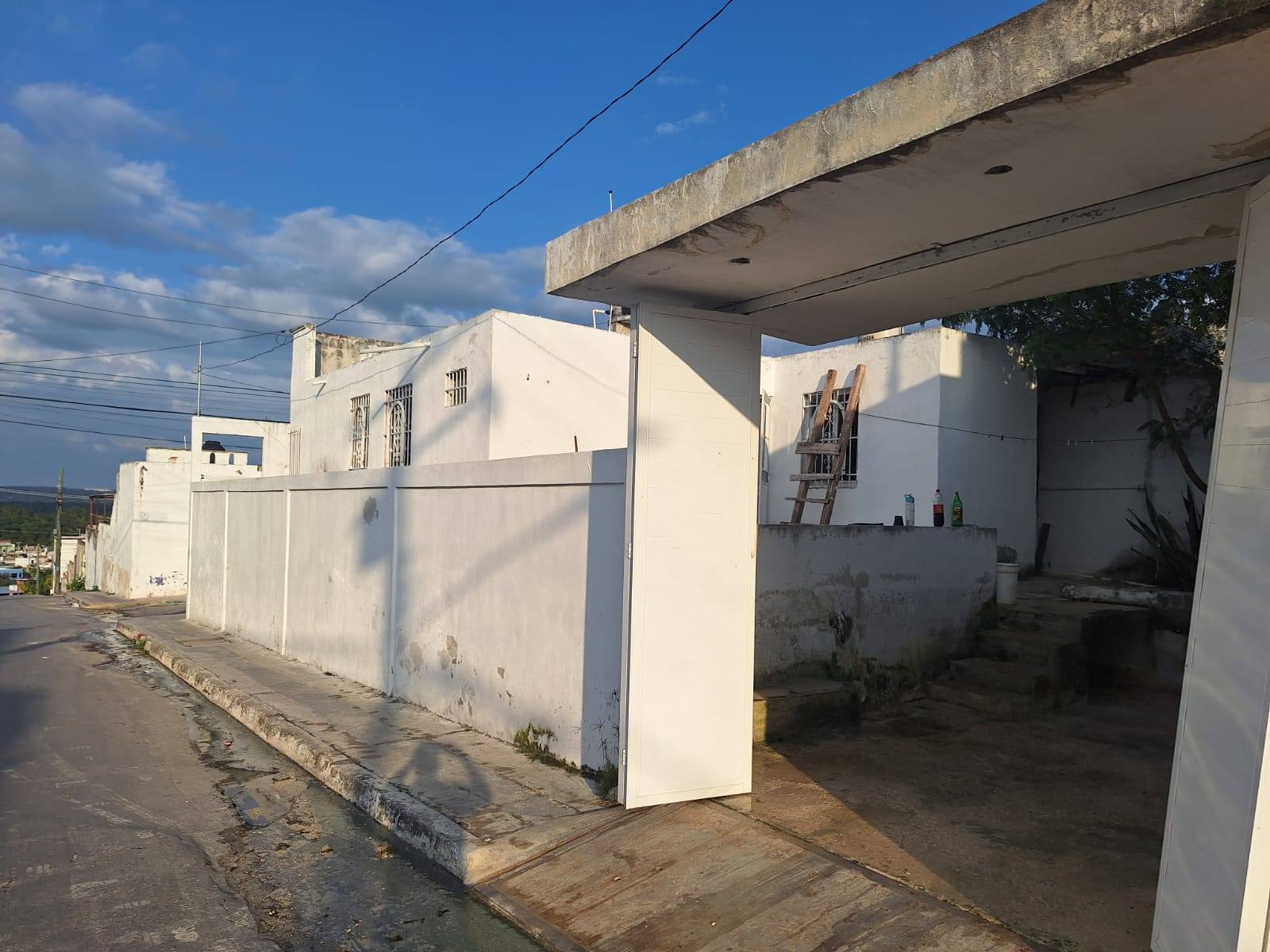 Corner House with One Bedroom in Campeche