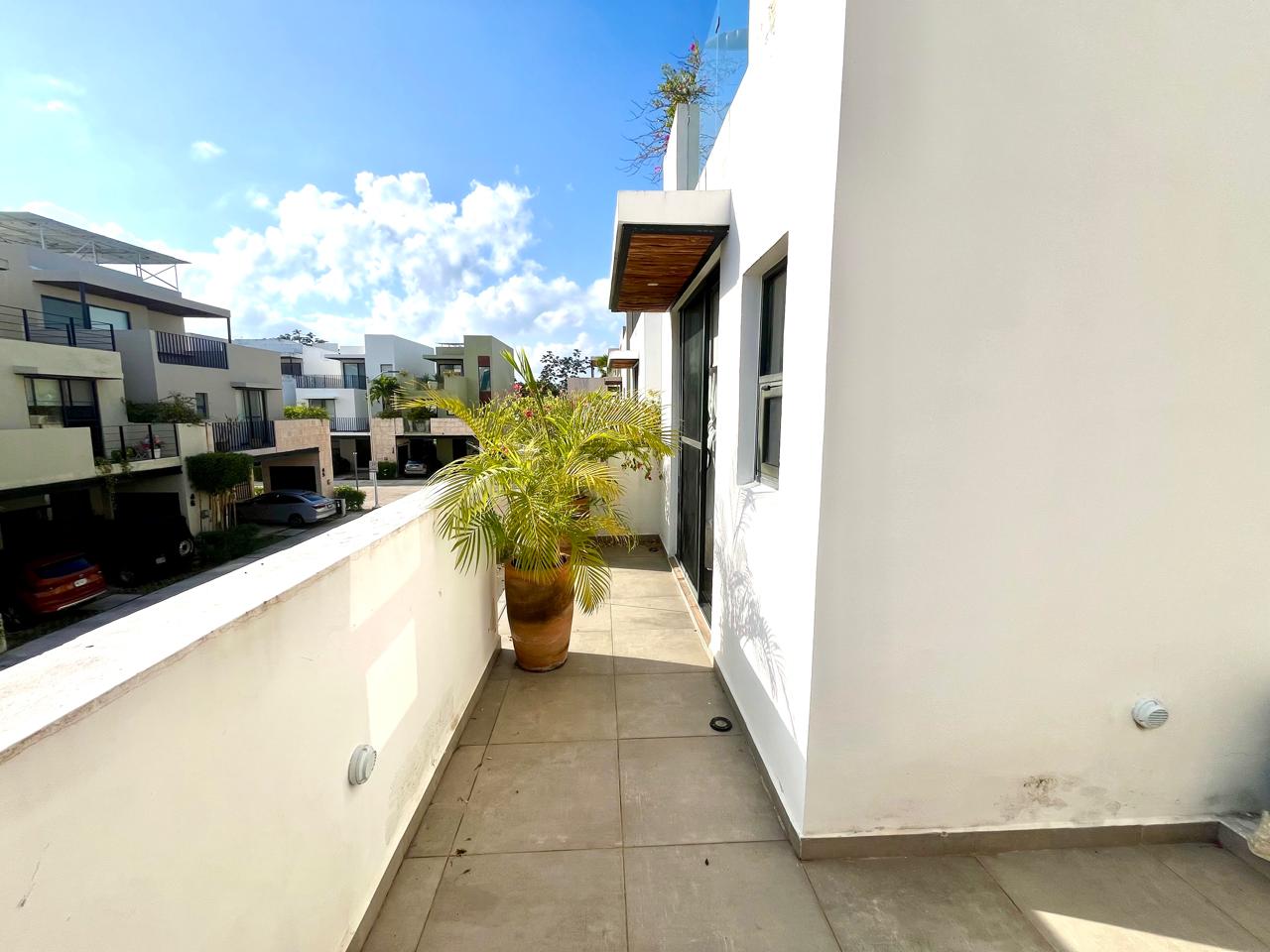 4 bedroom house for sale in Playa del Carmen