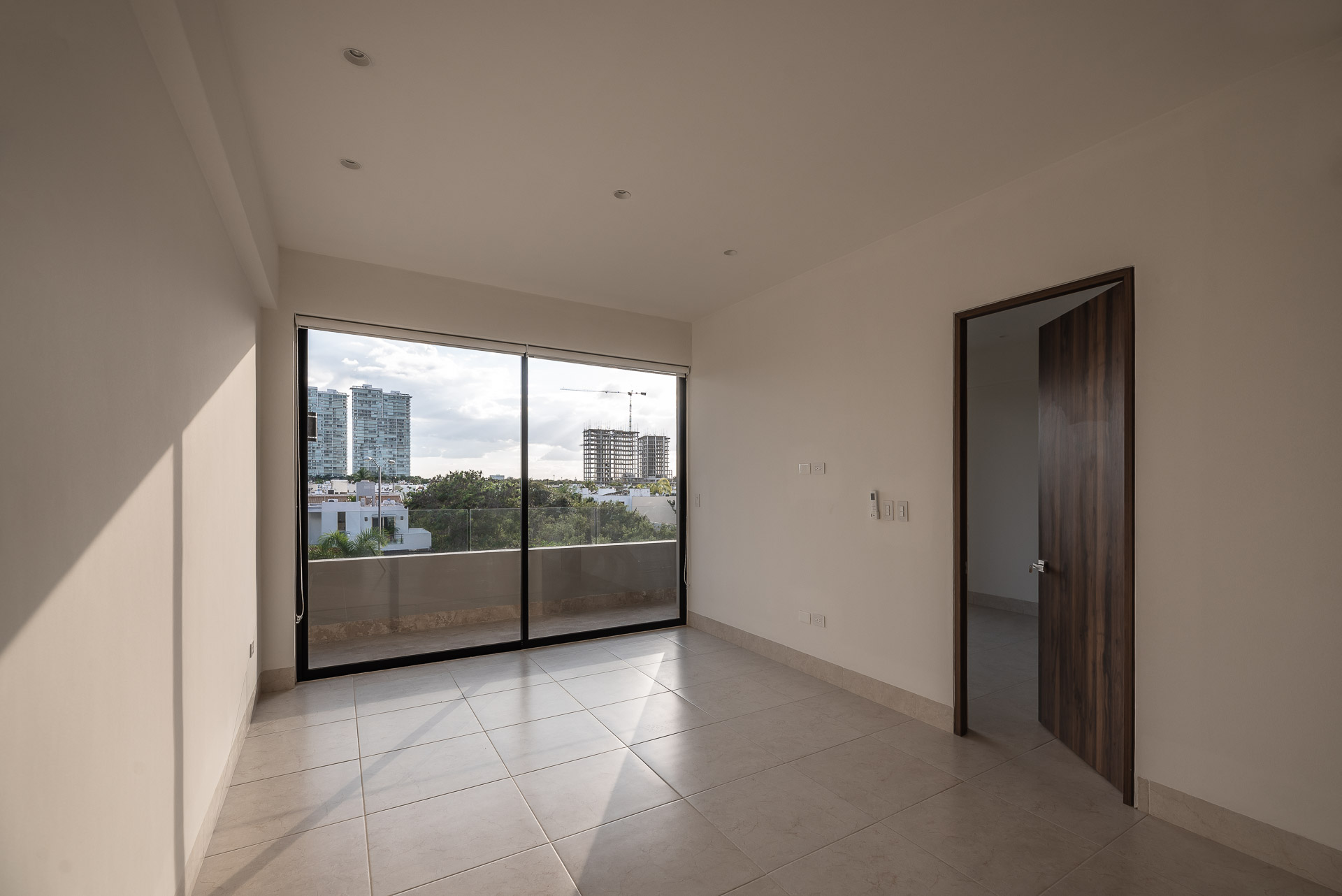 49323 Beautiful two-bedroom condo in the Altabrisa  - Condo
