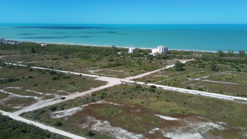 Residential Lot 100 Meters from the Beach in Sisal, Yucatán