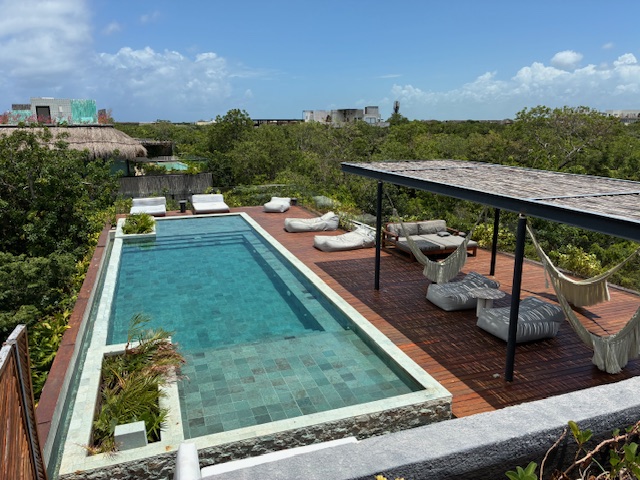 51340 Incredible 3 bedroom lock off Penthouse in Luum  - Condo
