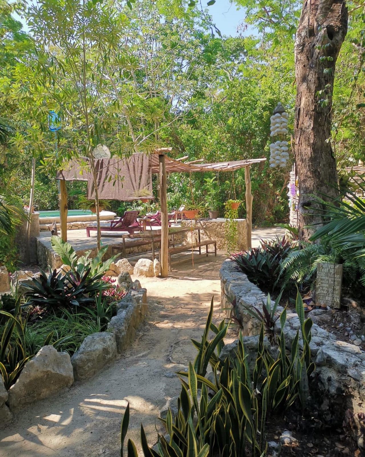 52307 4 bedroom home plus 6 rooms for vacational  - Home