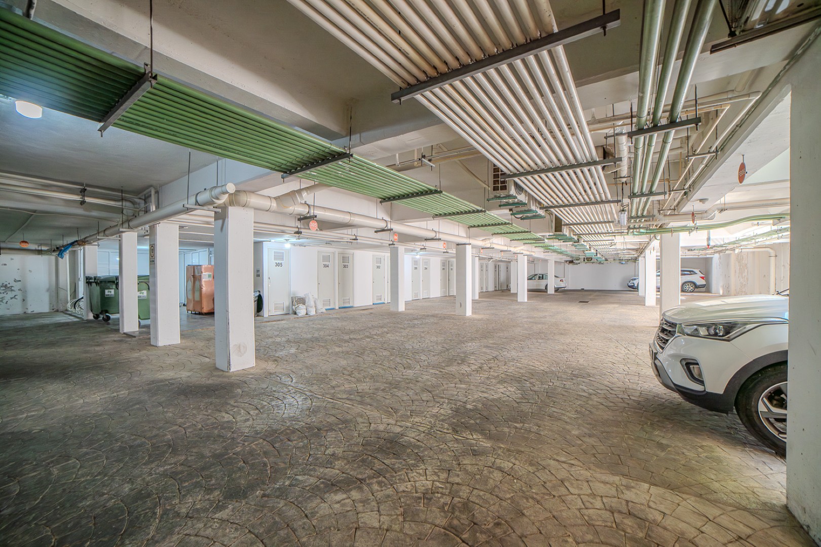 Modern 1-Bedroom Condo in the Heart of Playa del Carmen
