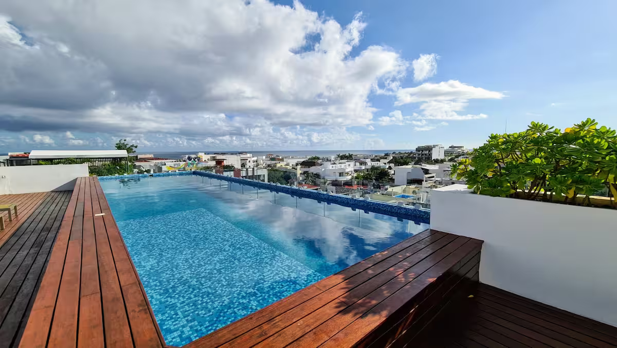 Top-Floor 1BR Condo with Sunset & Ocean Views Fully Equipped 