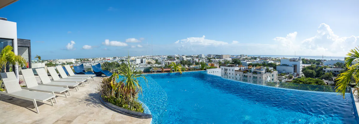 Smart Condo Steps from Rooftop in Prime Playa Location