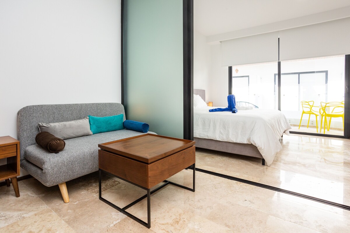 Smart Condo Steps from Rooftop in Prime Playa Location