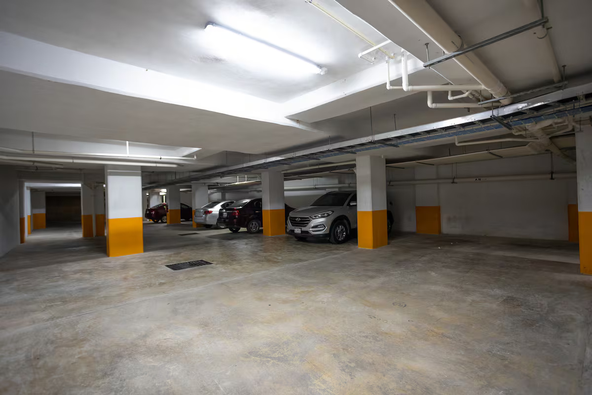 Upgraded 1-Bed Condo with Direct Rooftop Access