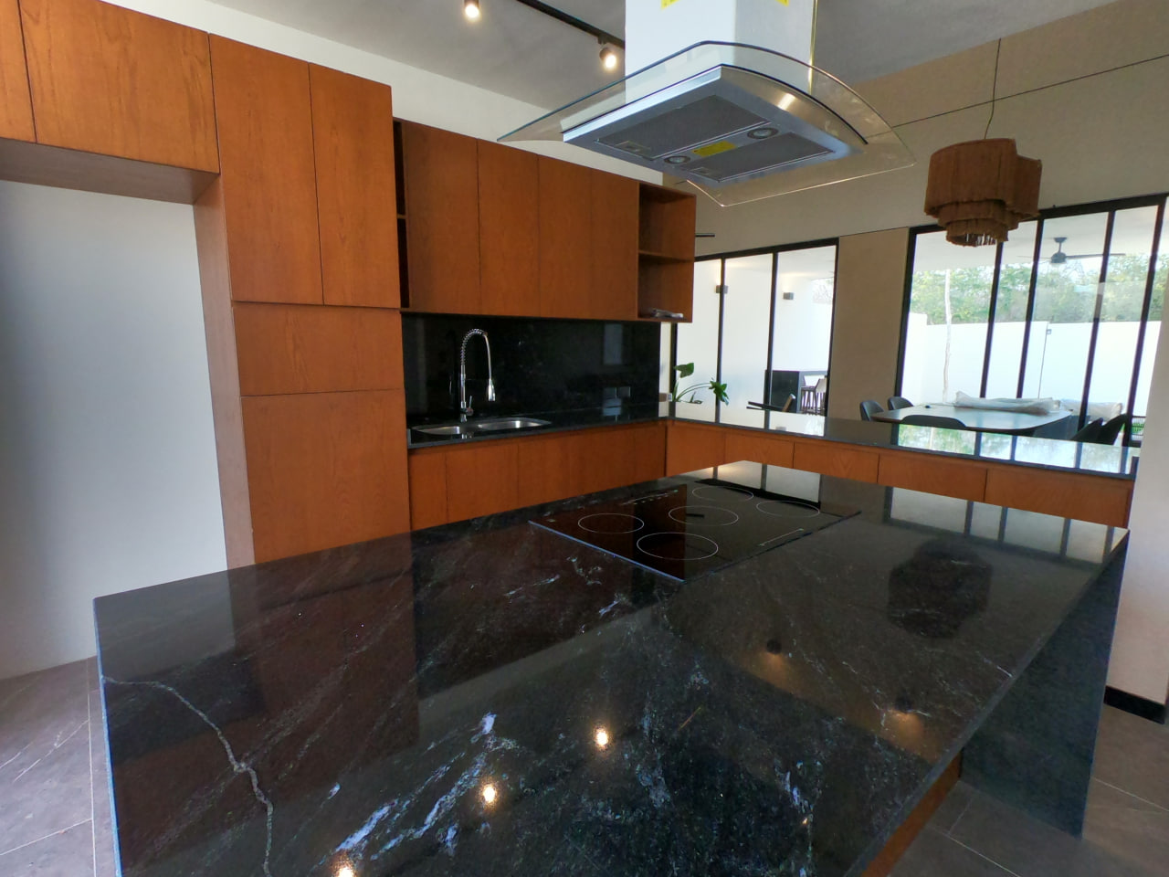 3-bedroom house in Mérida with pool and double-height ceilings