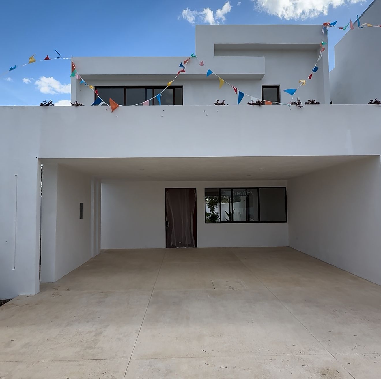 52633 3-Bedroom Home with Pool and Terrace in Gated  - Home