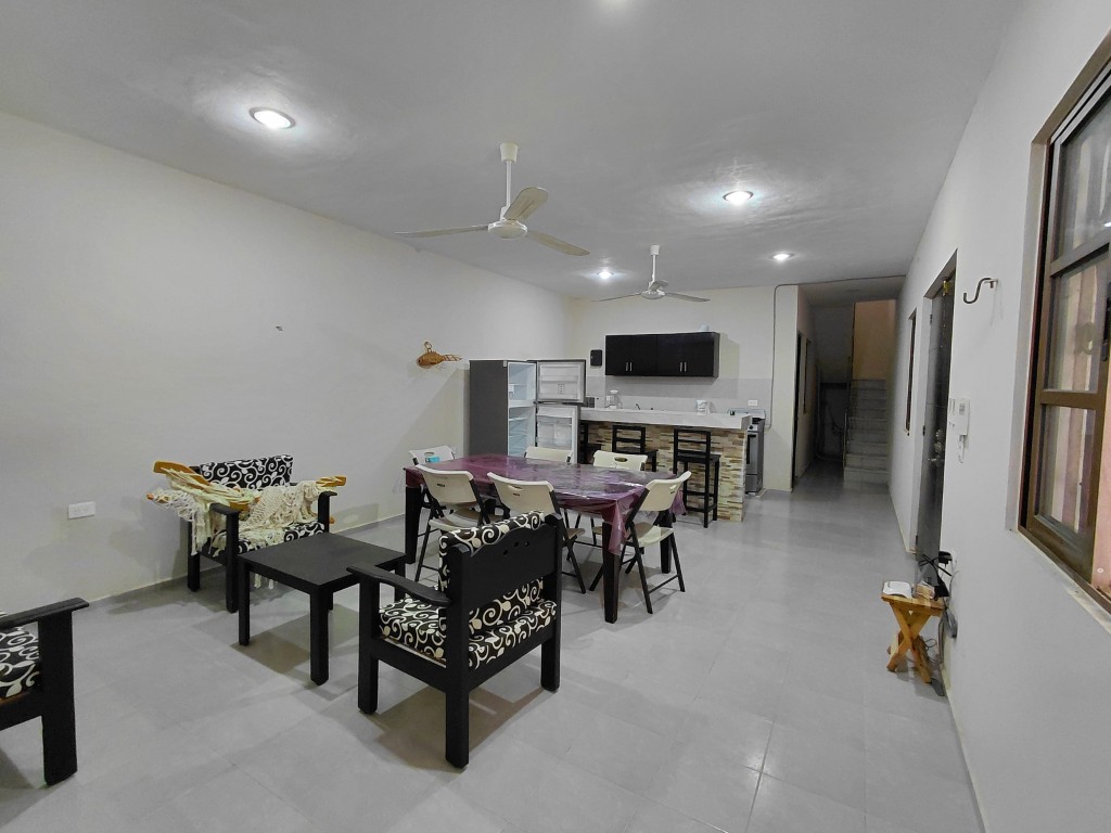 House with Pool and 3 Bedrooms 600 Meters from the Beach