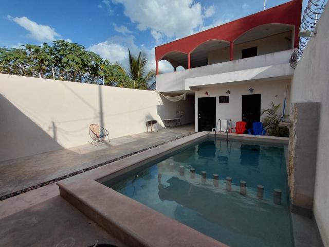 House with Pool and 3 Bedrooms Just Minutes from the Beach