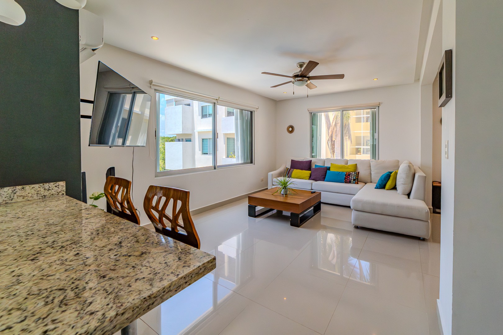 Penthouse with Rooftop & Lock-Off in Playa del Carmen