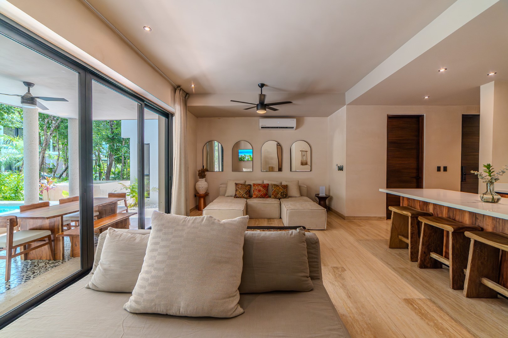 3 bedroom condo with private pool