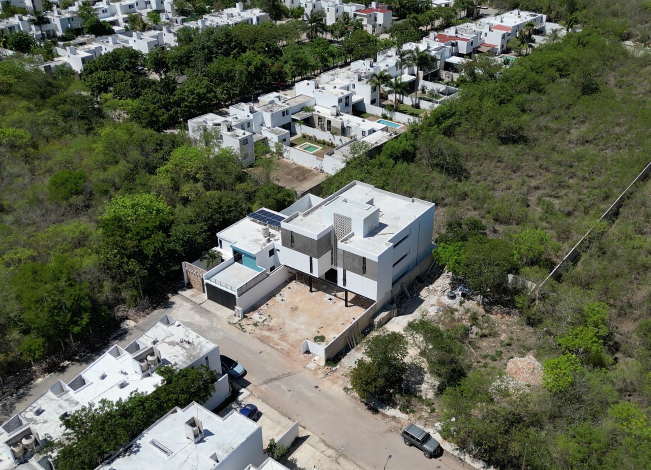 Two-Bedroom Ground-Floor Condo in Conkal