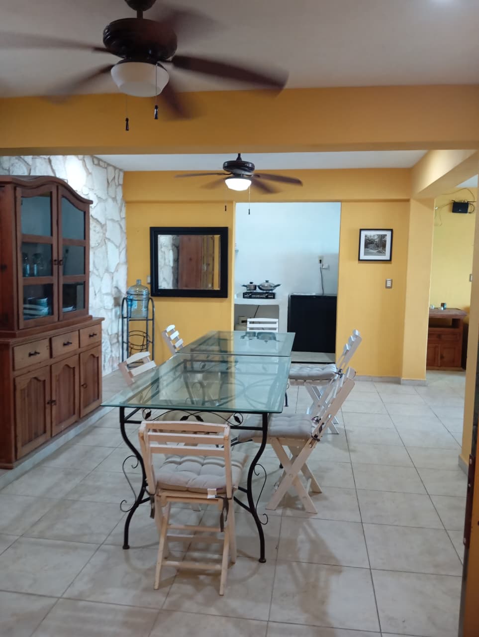6-Bedroom Beachfront House in San Lorenzo