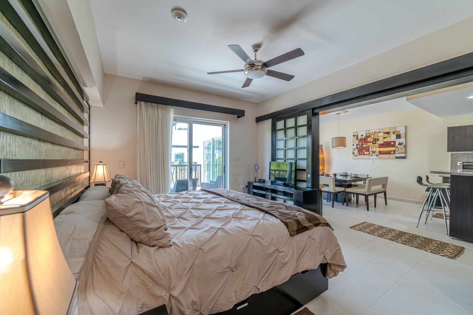 Spacious 2-Bedroom Penthouse with Rooftop in Playa del Carmen