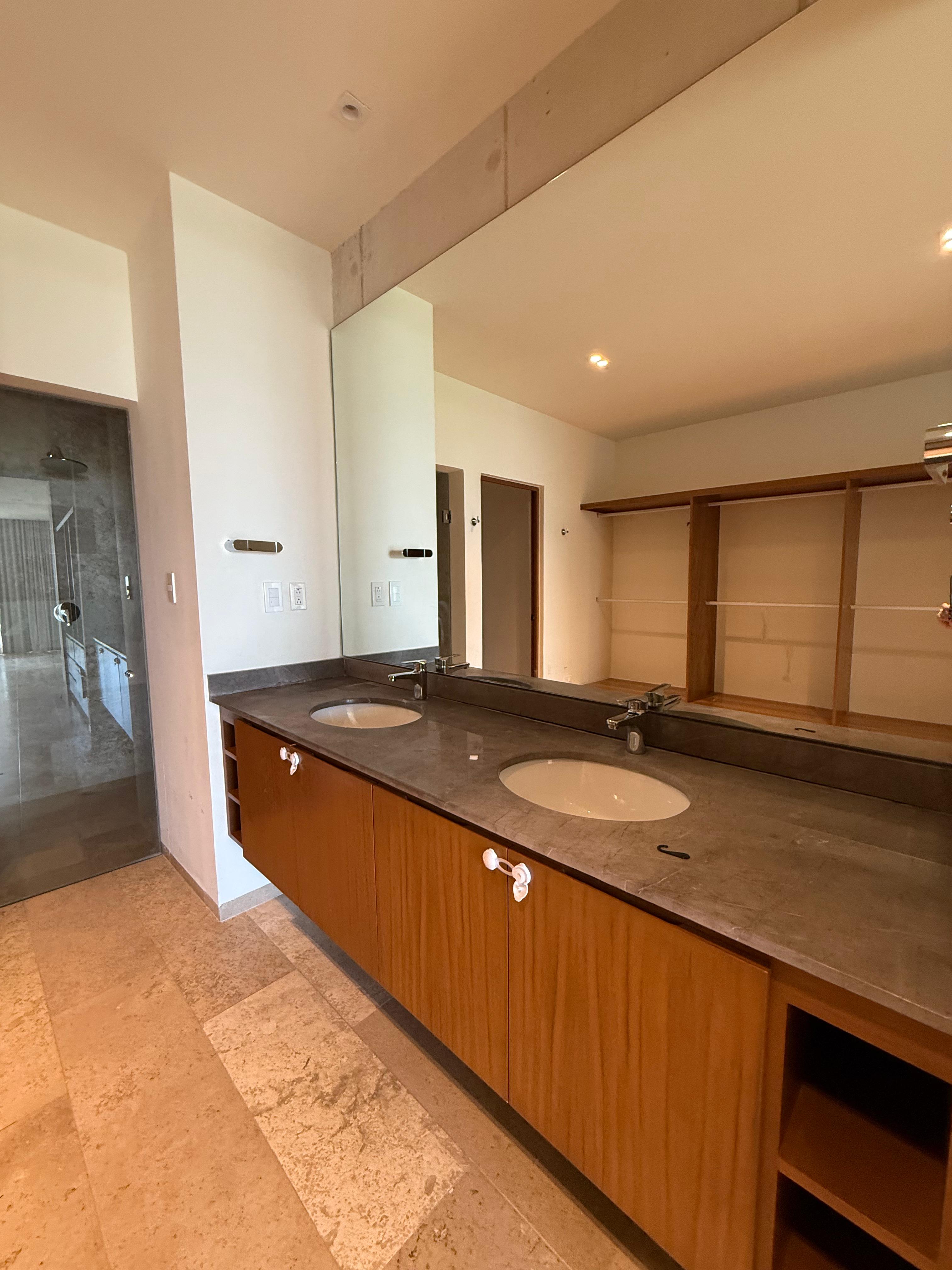 Three-bedroom condo with immediate delivery in Mérida
