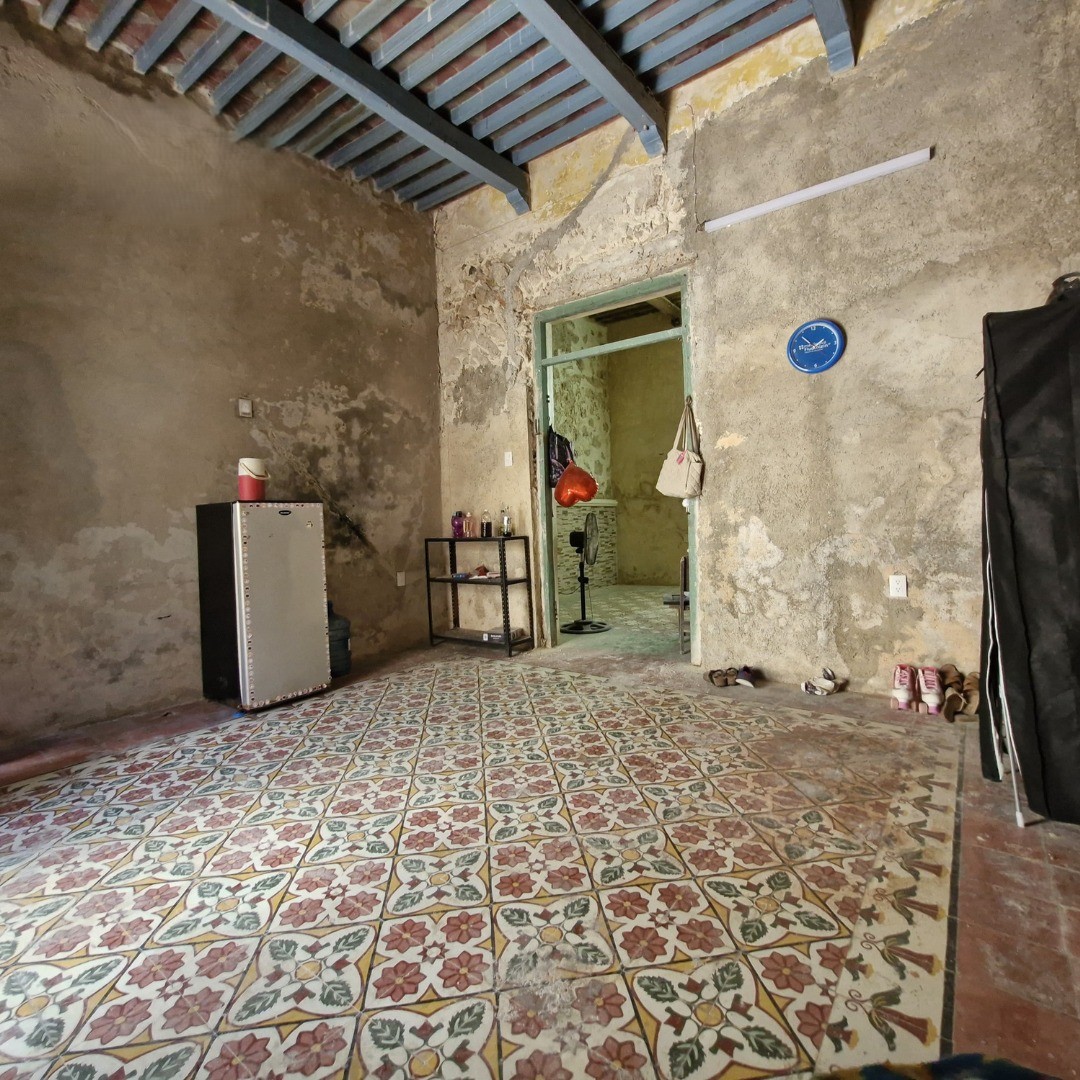 4-Bedroom Colonial House in San Román