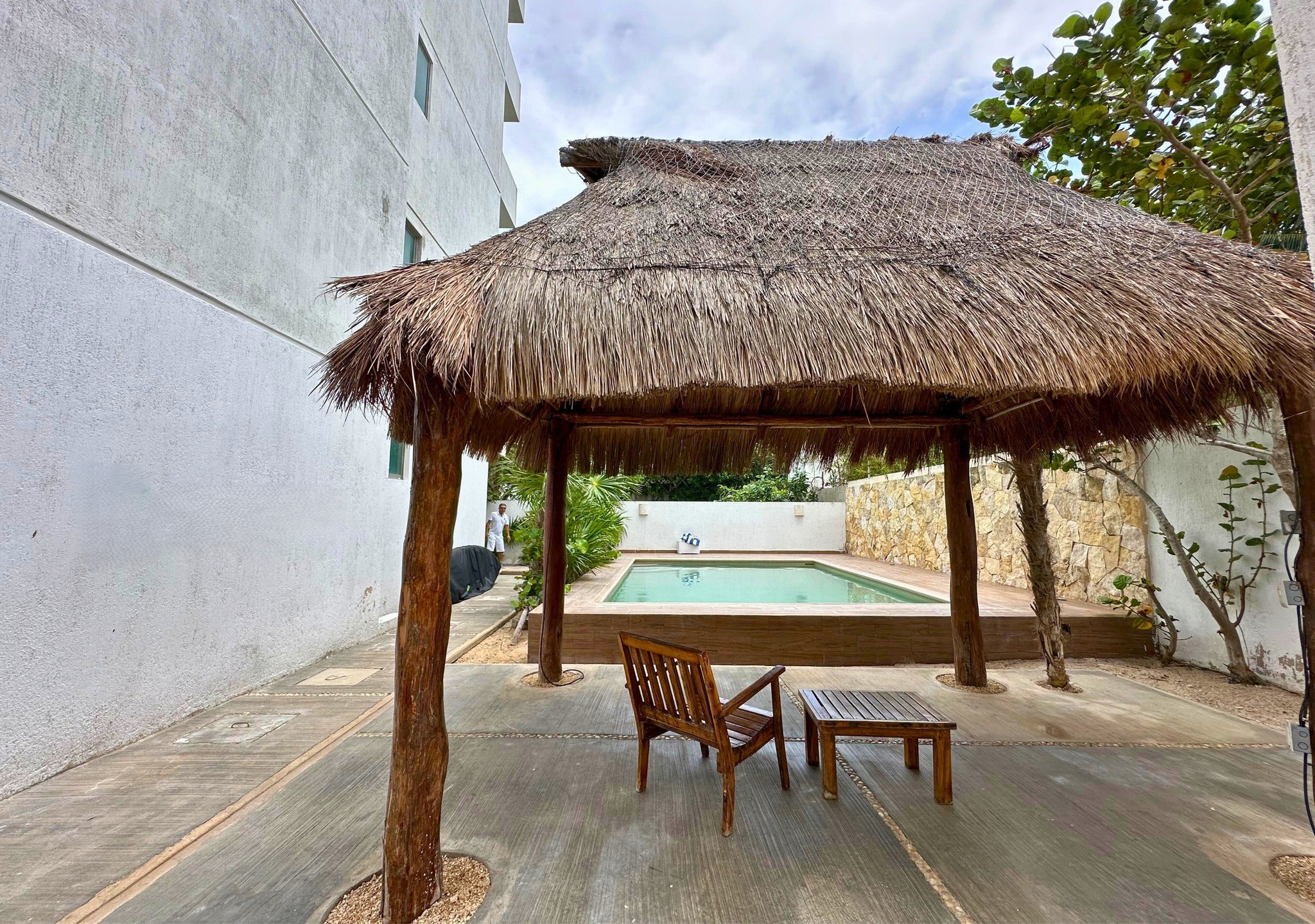 Modern 3-bedroom condo with ocean views