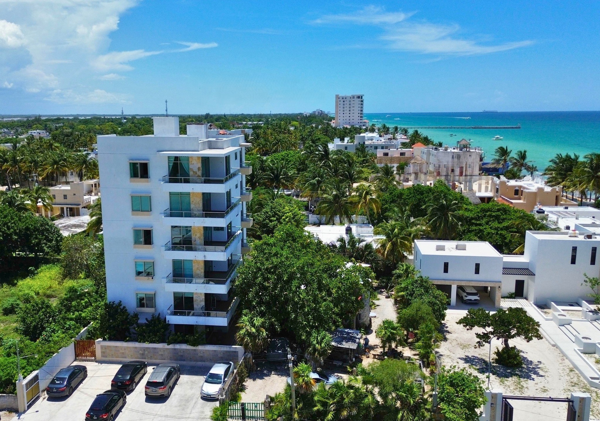 Modern 3-bedroom condo with ocean views