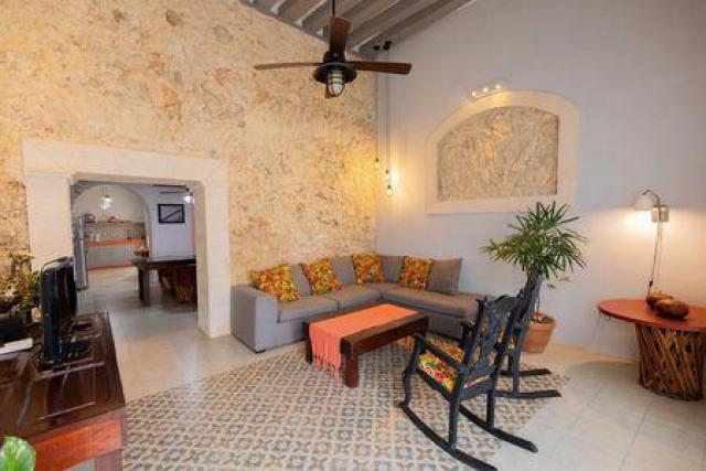 Remodeled and fully furnished house in Campeches Historic Center