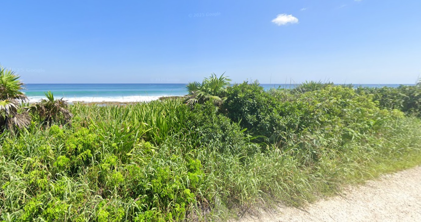 Beachfront land in Sian Kaan Biosphere
