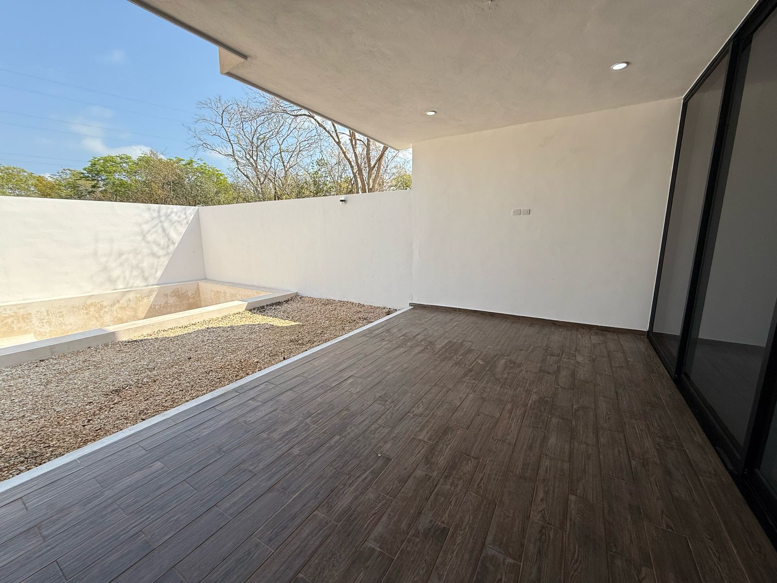 Luxury residence with pool and spacious areas in Temozón Norte