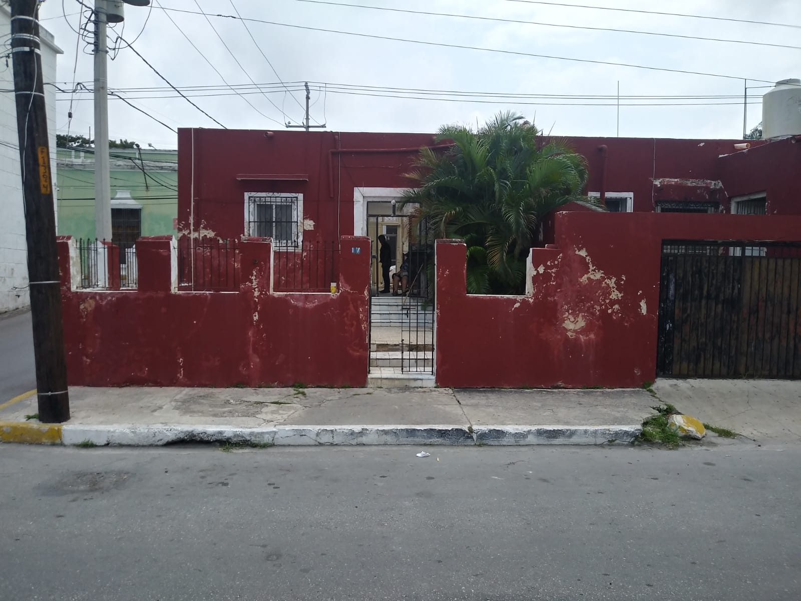 Colonial home with boardwalk access in Campeches historic area